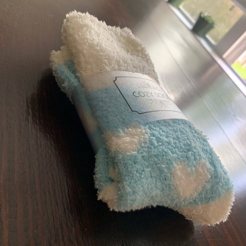 FREE with any bundle! brand new fuzzy socks - Picture 2 of 3